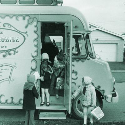 First Bookmobile w kids