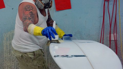 Making Stuff: Season 2. Episode 17, Surfboards cover image cdn