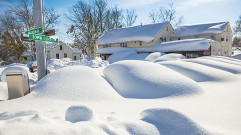 Epic Snowfall and the Lake Effect cover image cdn