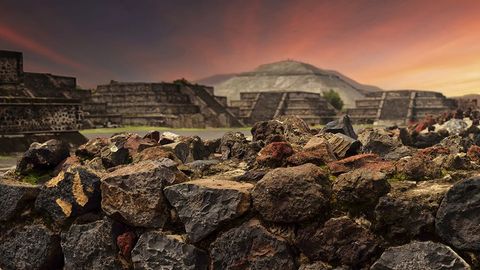 How the Aztecs Expanded Their Empire cover image cdn