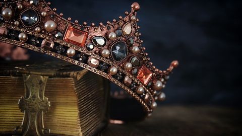 Screenwriting 101. Episode 20, Writing a Television Pilot: Game of Thrones cover image cdn