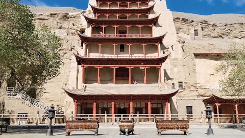 Understanding Imperial China. Episode 5, China's Buddhist Monks and Daoist Recluses cover image cdn