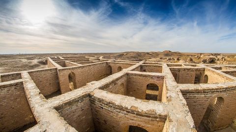 Ancient Mesopotamia: Life in the Cradle of Civilization. Episode 7, Early Dynastic Workers and Worshipers cover image cdn