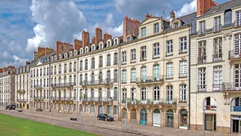 The Loire Valley: Among the Châteaux cover image cdn