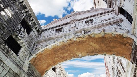 The Guide to Essential Italy. Episode 32, Venetian Civilization cover image cdn