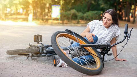 Introduction to Psychology. Episode 9, Pain and Placebos cover image cdn