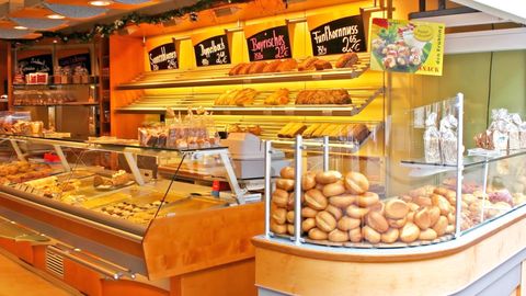 Learning German: A Journey through Language and Culture. Episode 5, Indefinite Articles and Numbers to 100 cover image cdn