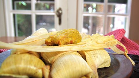 Cooking Across the Ages. Episode 9, Aztec Tortillas and Chocolate cover image cdn