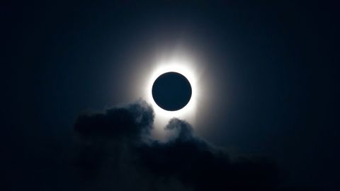 Understanding the Universe: An Introduction to Astronomy, 2nd Edition. Episode 10 Glorious Total Solar Eclipses cover image cdn