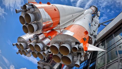 Understanding the Universe: An Introduction to Astronomy, 2nd Edition. Episode 42 Special Relativity and Interstellar Travel cover image cdn