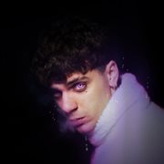 Caricando L'aura cover image cdn