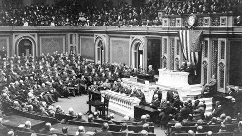 The US Constitution Through History. Episode 17 World War I and the Birth of Free Speech cover image cdn