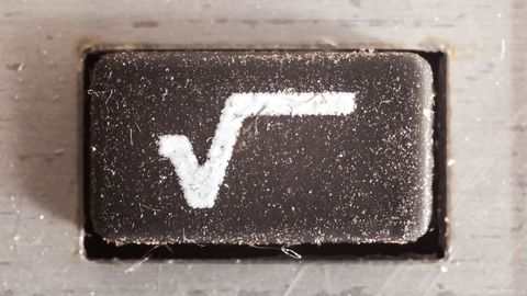 Introduction to Square Roots cover image cdn