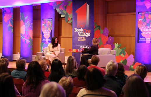 Mikki Brammer in conversation with Rebekka James on stage